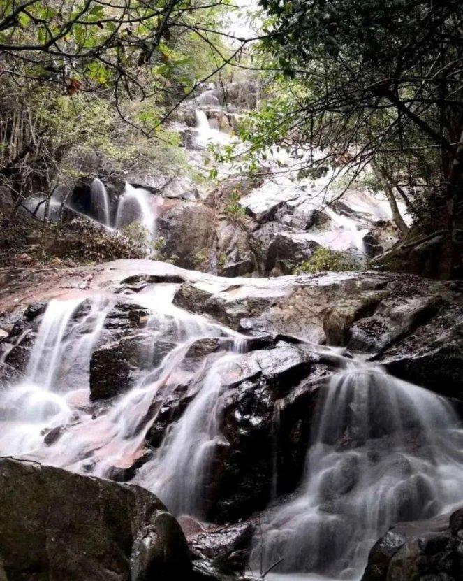地板冒岩浆无敌版